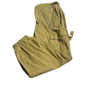 Product: Olive green cargos pants